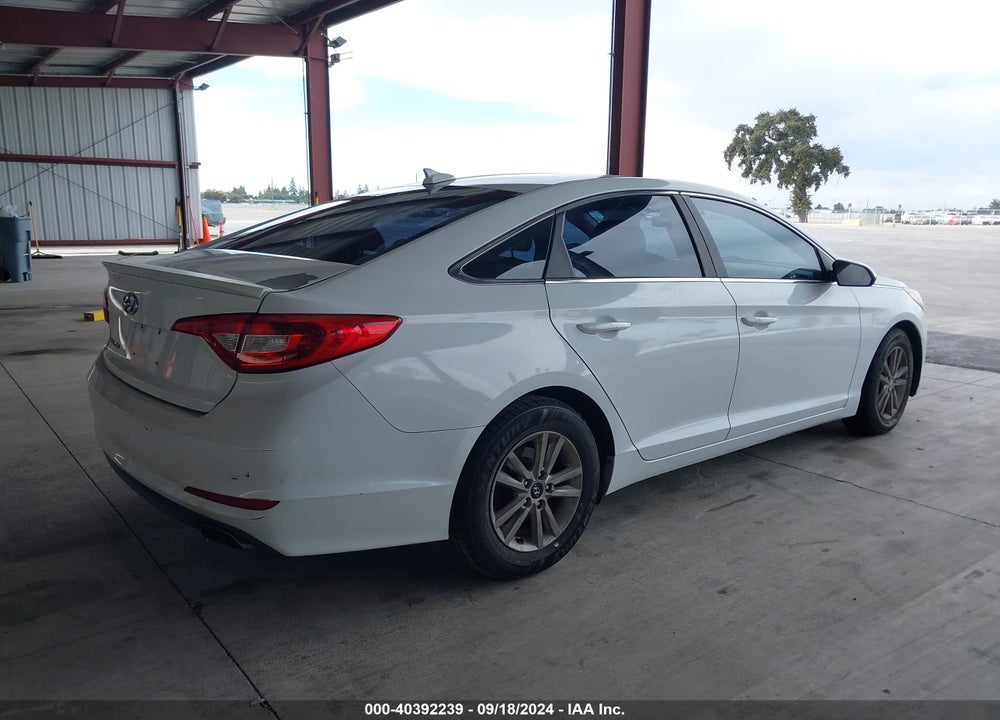 2015 HYUNDAI SONATA SE VIN: 5NPE24AF4FH006423