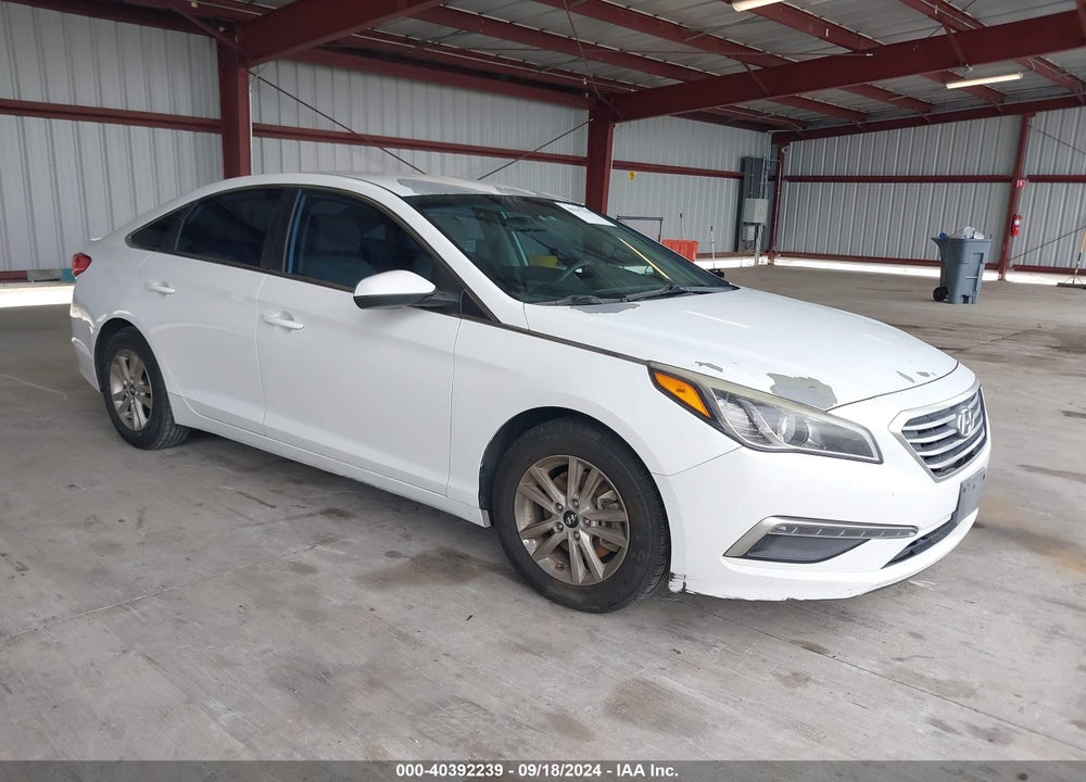 2015 HYUNDAI SONATA SE VIN: 5NPE24AF4FH006423