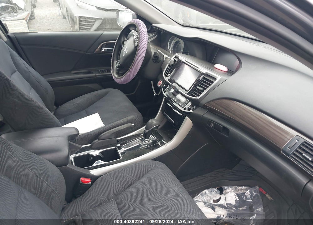 2017 HONDA ACCORD EX VIN: 1HGCR2F7XHA192103