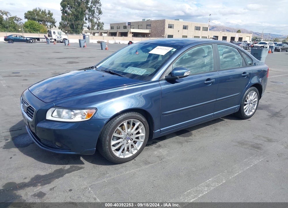 2010 VOLVO S40 2.4I VIN: YV1390MS2A2510039