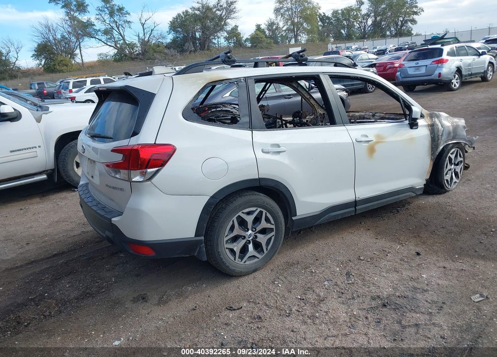 2020 SUBARU FORESTER PREMIUM VIN: JF2SKAGC3LH465078