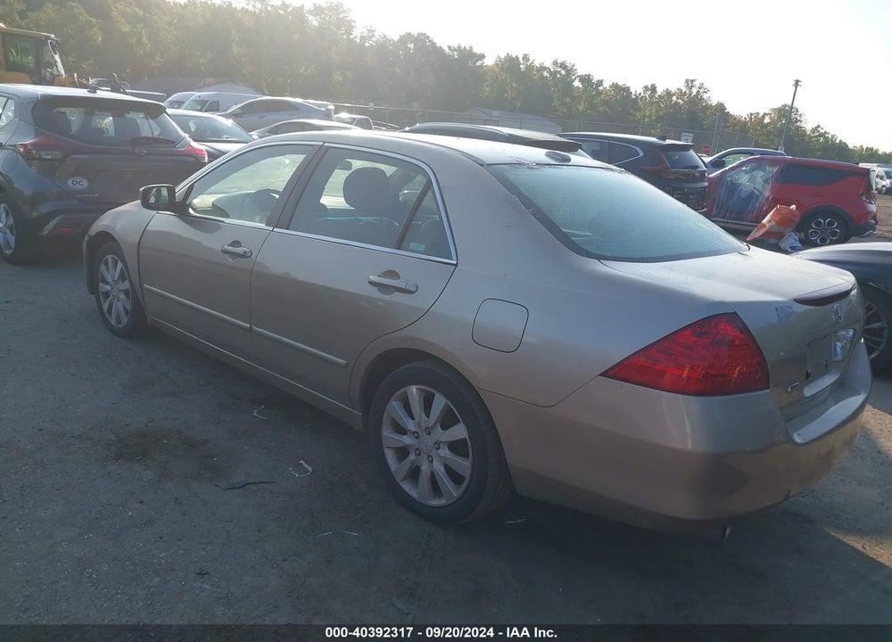 2006 HONDA ACCORD 3.0 EX VIN: 1HGCM66516A061093