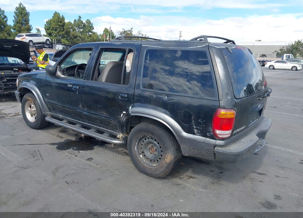 2000 FORD EXPLORER XLT VIN: 1FMZU73E7YZB01289