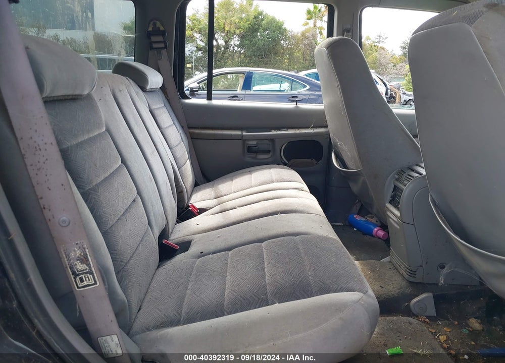 2000 FORD EXPLORER XLT VIN: 1FMZU73E7YZB01289