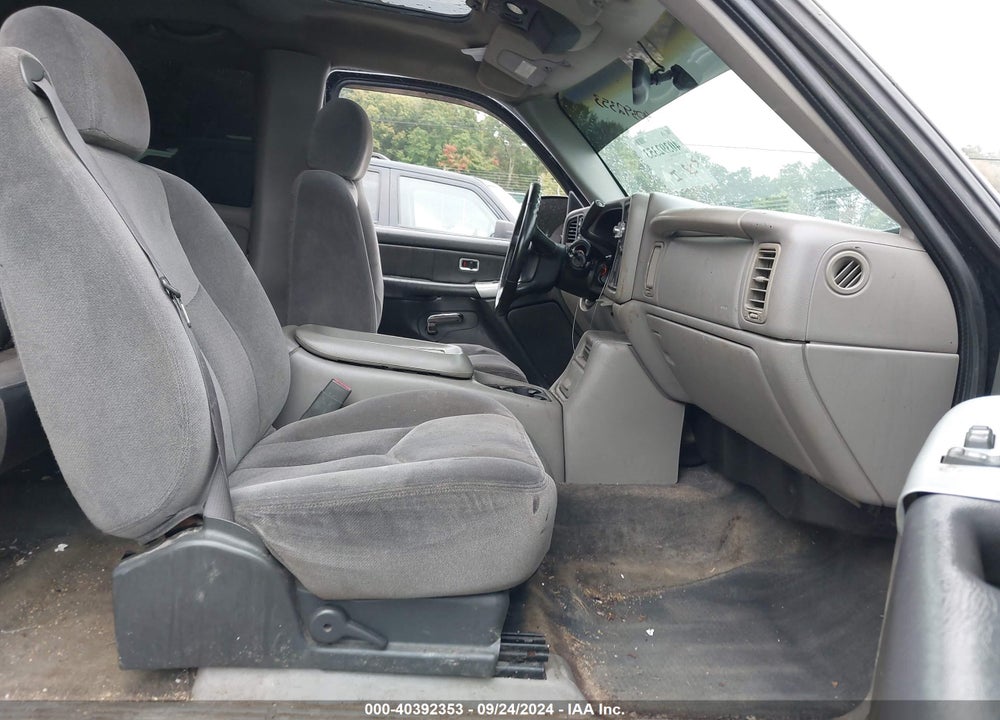 1999 CHEVROLET SILVERADO 1500 LS VIN: 1GCEK19T8XE129829