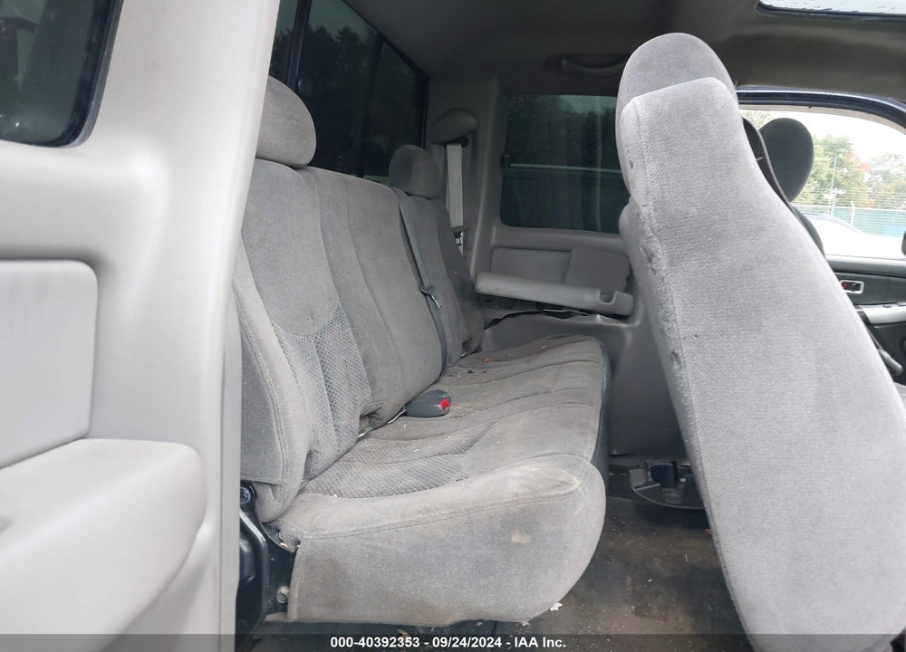 1999 CHEVROLET SILVERADO 1500 LS VIN: 1GCEK19T8XE129829