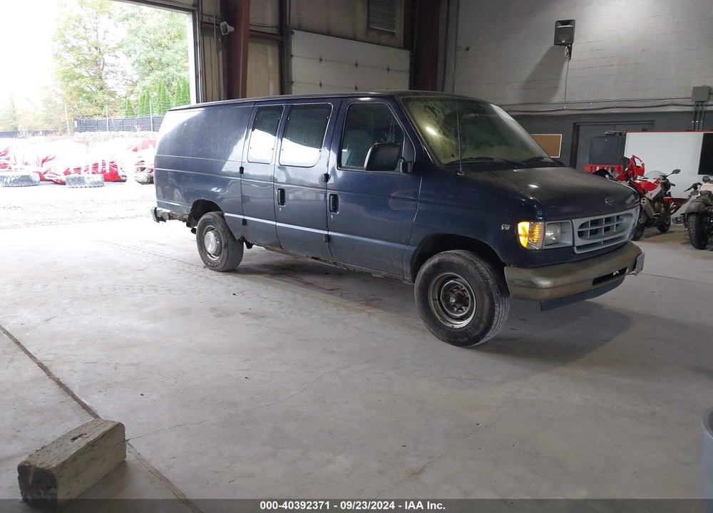 2002 FORD ECONOLINE CARGO VAN COMMERCIAL/RECREATIONAL VIN: 1FTSS34L02HA98489