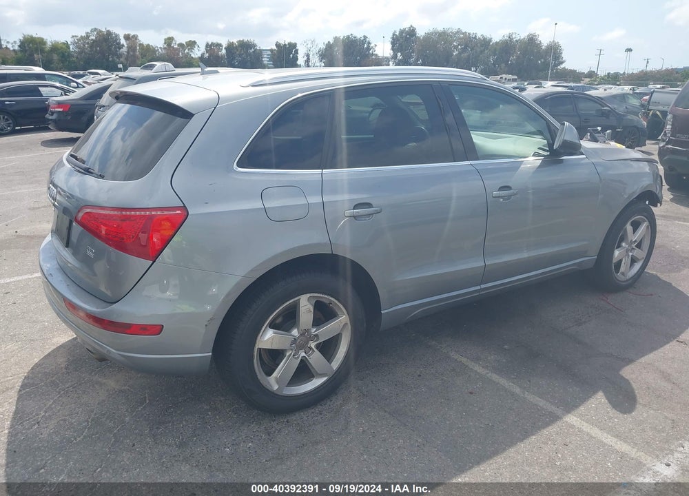 2010 AUDI Q5 3.2 PREMIUM VIN: WA1LKAFP1AA019101