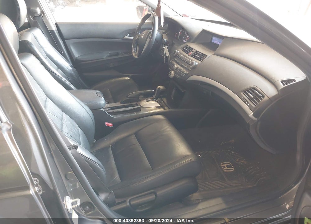 2011 HONDA ACCORD 2.4 SE VIN: 1HGCP2F65BA090132