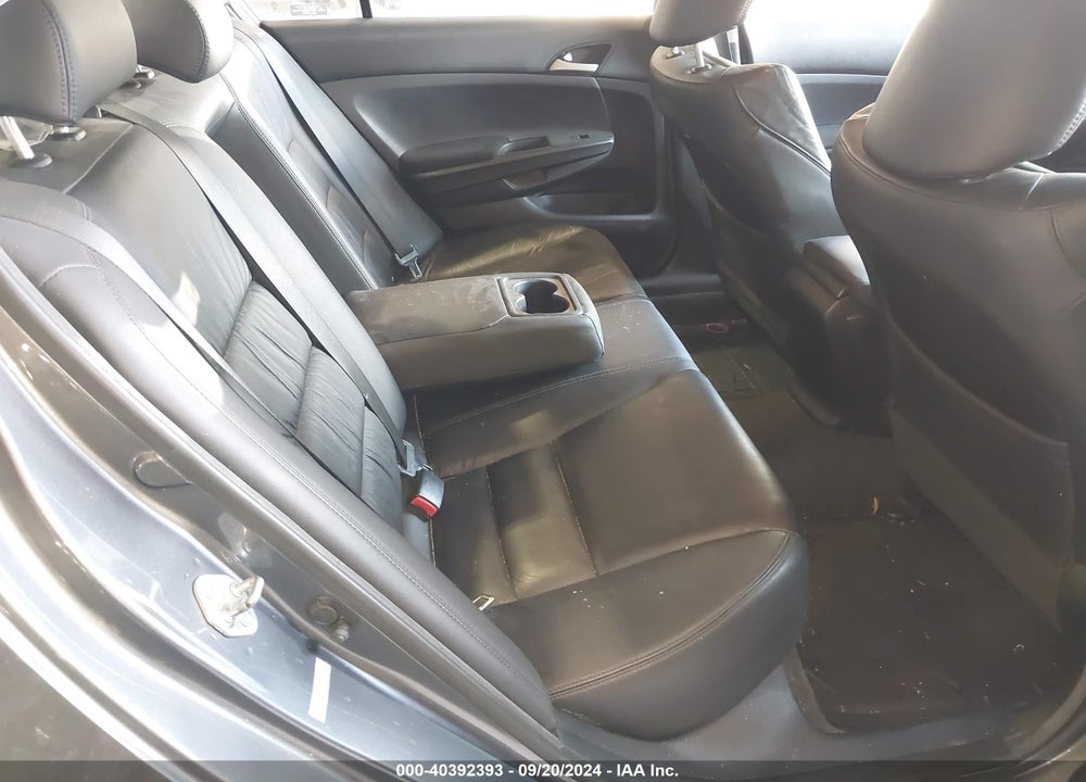 2011 HONDA ACCORD 2.4 SE VIN: 1HGCP2F65BA090132