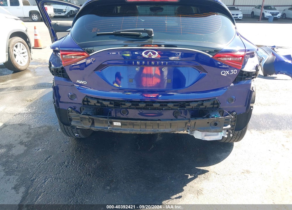 2017 INFINITI QX30 PREMIUM VIN: SJKCH5CR9HA035751