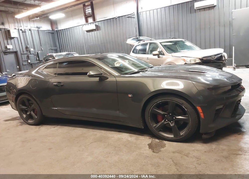 2017 CHEVROLET CAMARO 2SS VIN: 1G1FH1R79H0107643
