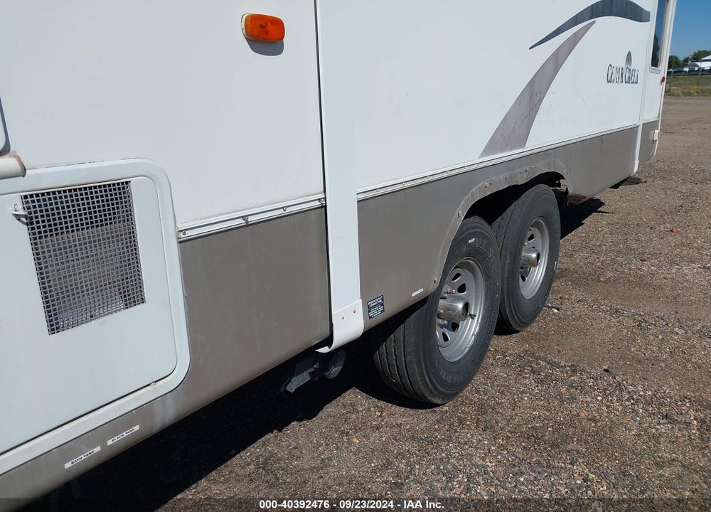 2004 CEDAR CREEK 5TH WHEEL TRAVEL TRAILER VIN: 4X4FCRF2X4P189438