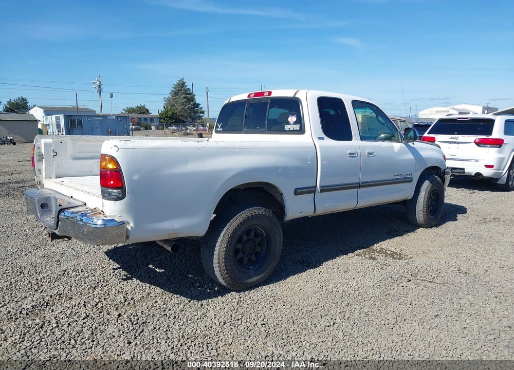 2000 TOYOTA TUNDRA SR5 V8 VIN: 5TBBT4417YS092848