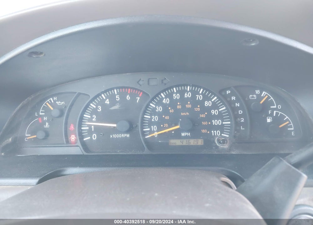 2000 TOYOTA TUNDRA SR5 V8 VIN: 5TBBT4417YS092848