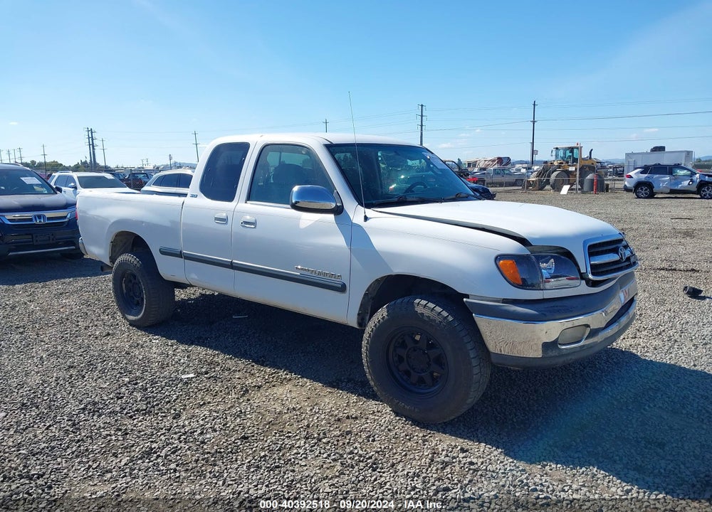 2000 TOYOTA TUNDRA SR5 V8 VIN: 5TBBT4417YS092848