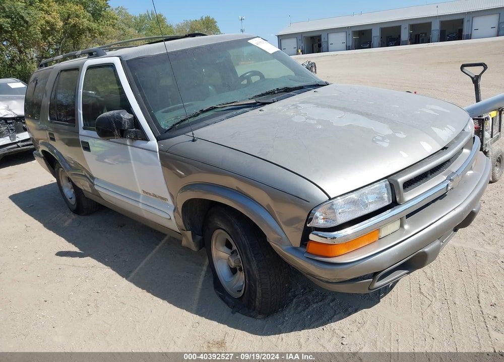2001 CHEVROLET BLAZER TRAILBLAZER VIN: 1GNCS13W712158684