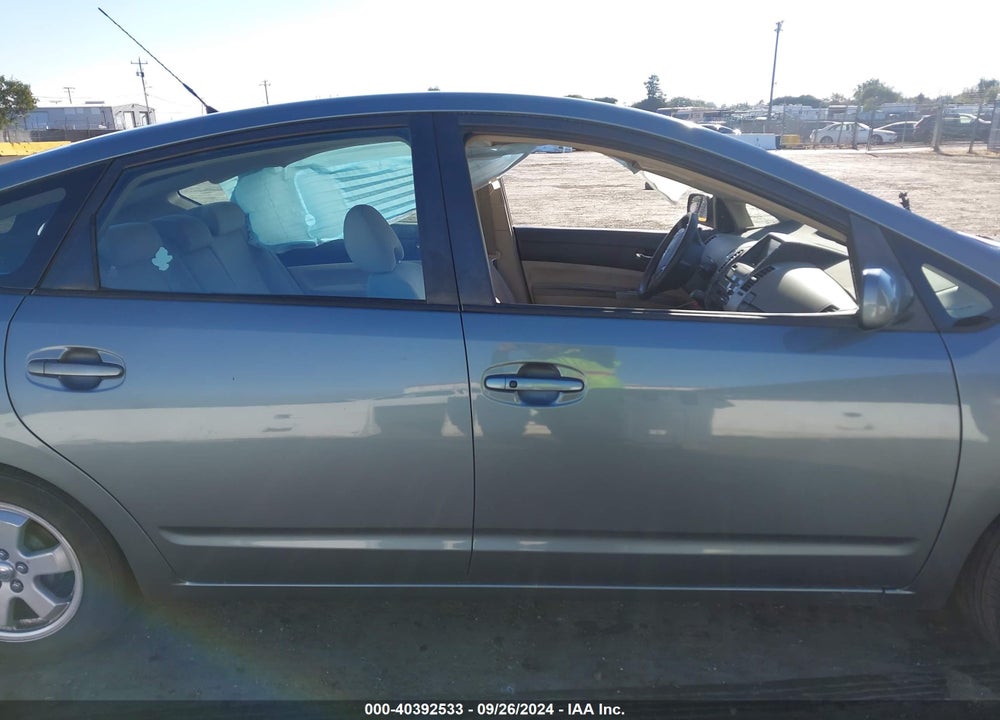 2004 TOYOTA PRIUS VIN: JTDKB20UX40038570