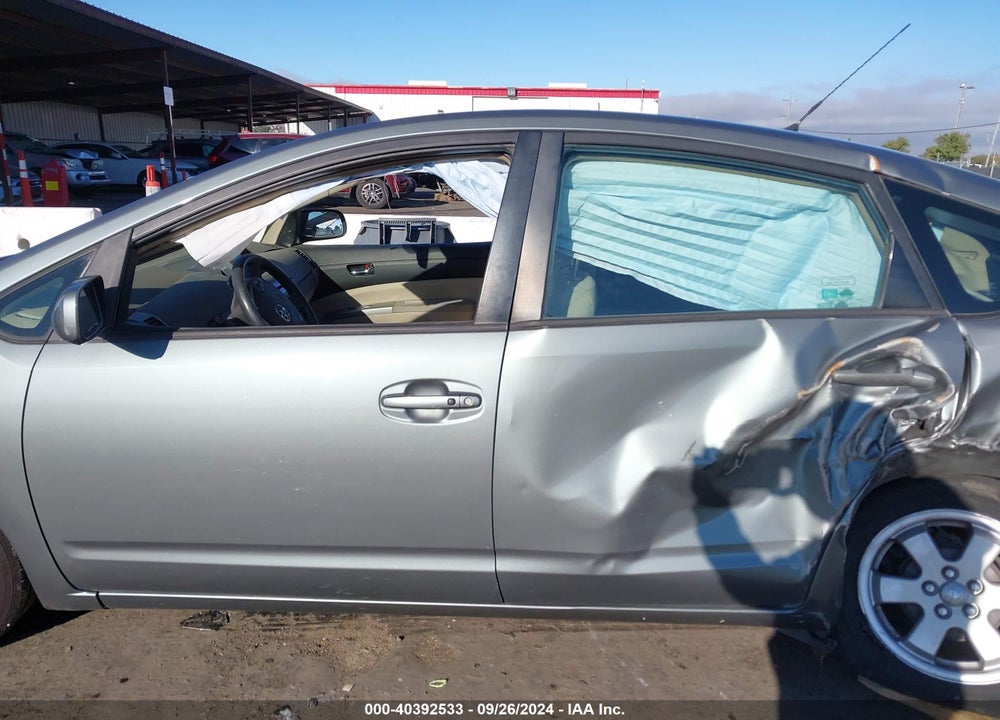 2004 TOYOTA PRIUS VIN: JTDKB20UX40038570