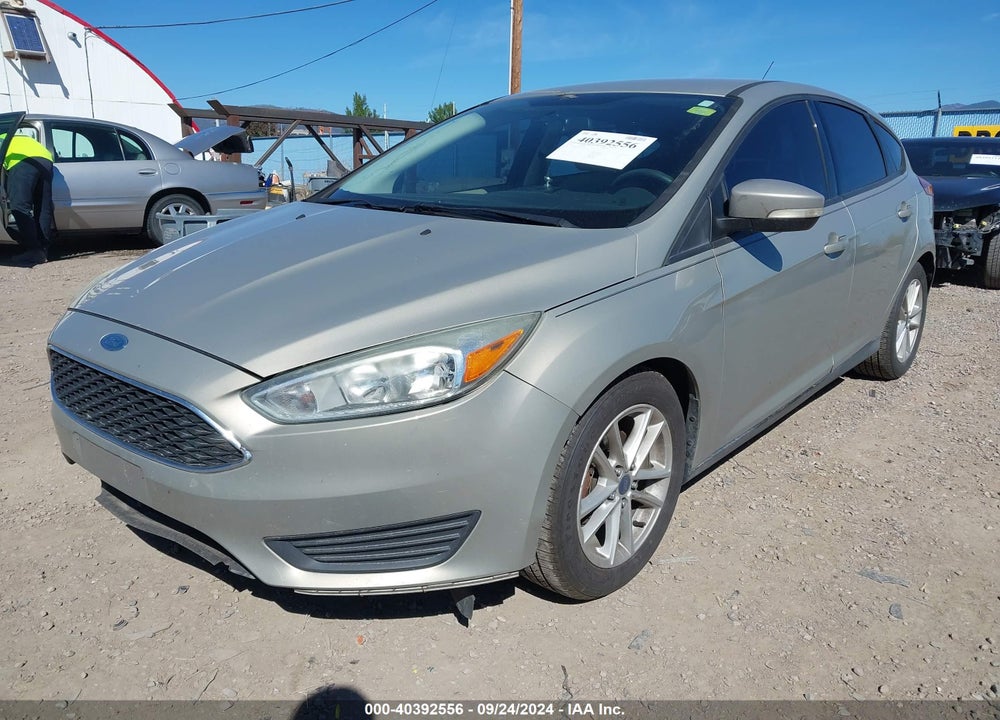 2015 FORD FOCUS SE VIN: 1FADP3K23FL381594