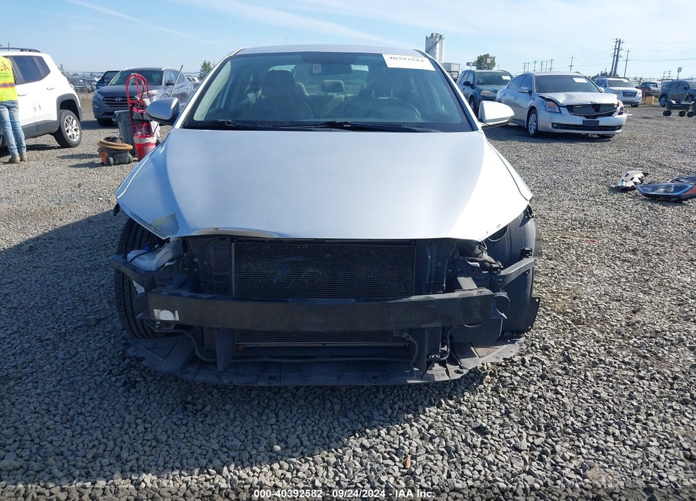 2017 HYUNDAI ELANTRA SE VIN: 5NPD74LF4HH188248