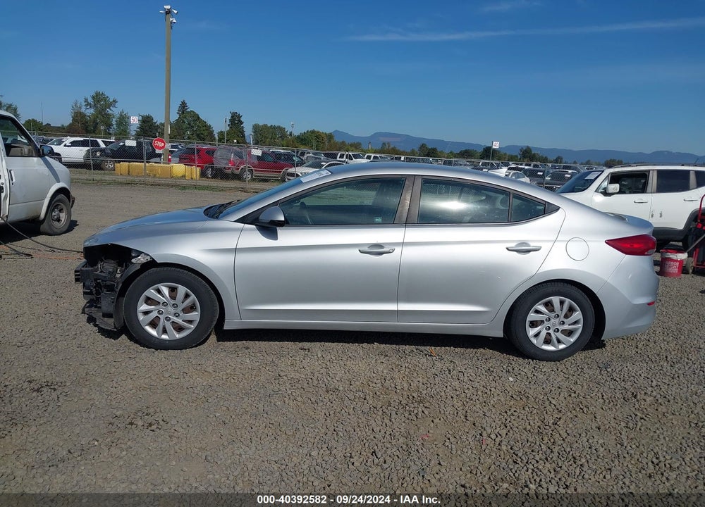 2017 HYUNDAI ELANTRA SE VIN: 5NPD74LF4HH188248
