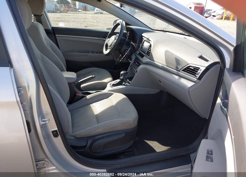 2017 HYUNDAI ELANTRA SE VIN: 5NPD74LF4HH188248