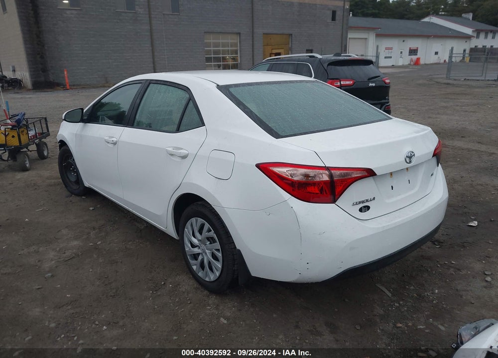 2019 TOYOTA COROLLA LE VIN: 2T1BURHE8KC198790