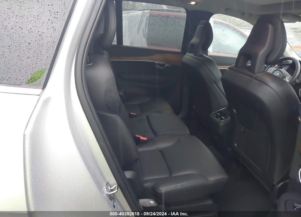 2021 VOLVO XC90 T6 MOMENTUM 7 PASSENGER VIN: YV4A22PK8M1696363