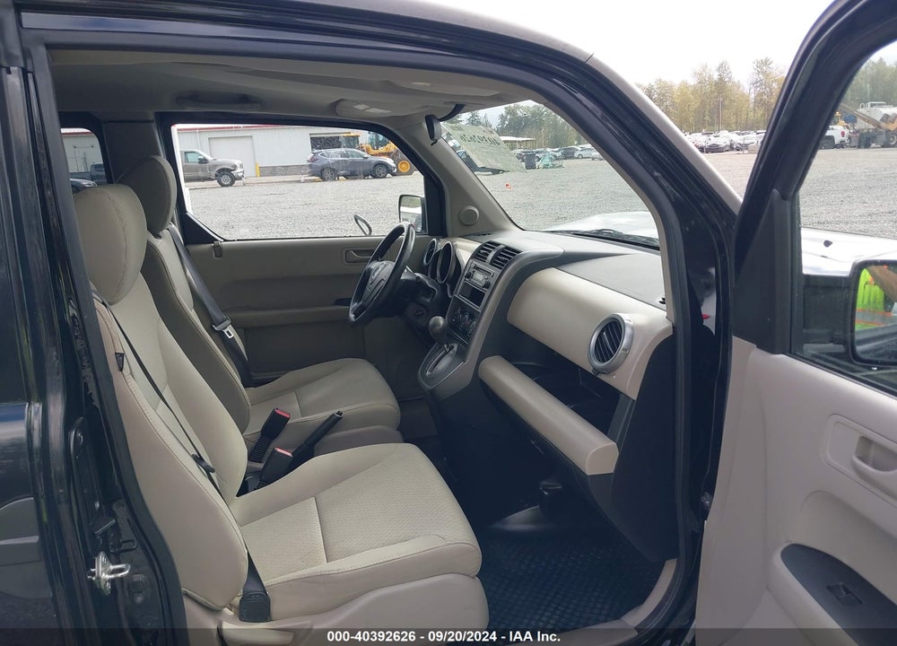 2011 HONDA ELEMENT LX VIN: 5J6YH2H39BL004713