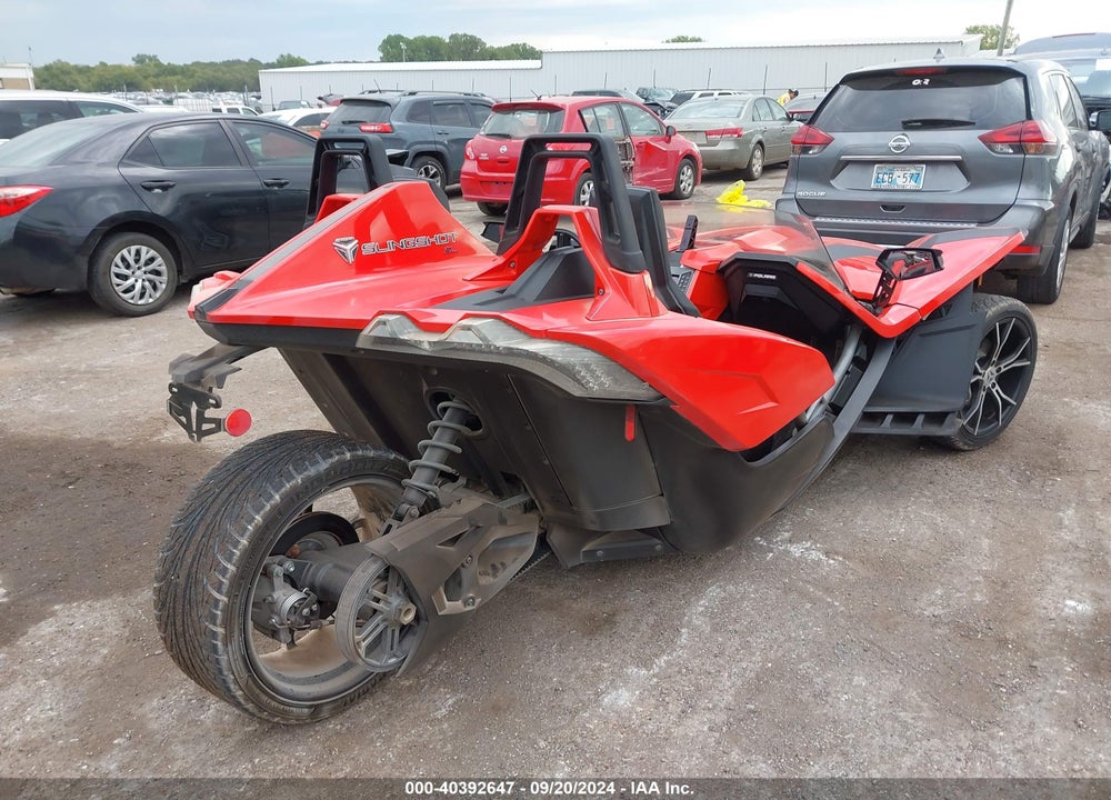 2015 POLARIS SLINGSHOT SL VIN: 57XAAPFA0F5101603
