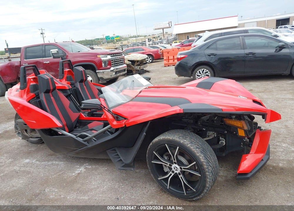 2015 POLARIS SLINGSHOT SL VIN: 57XAAPFA0F5101603