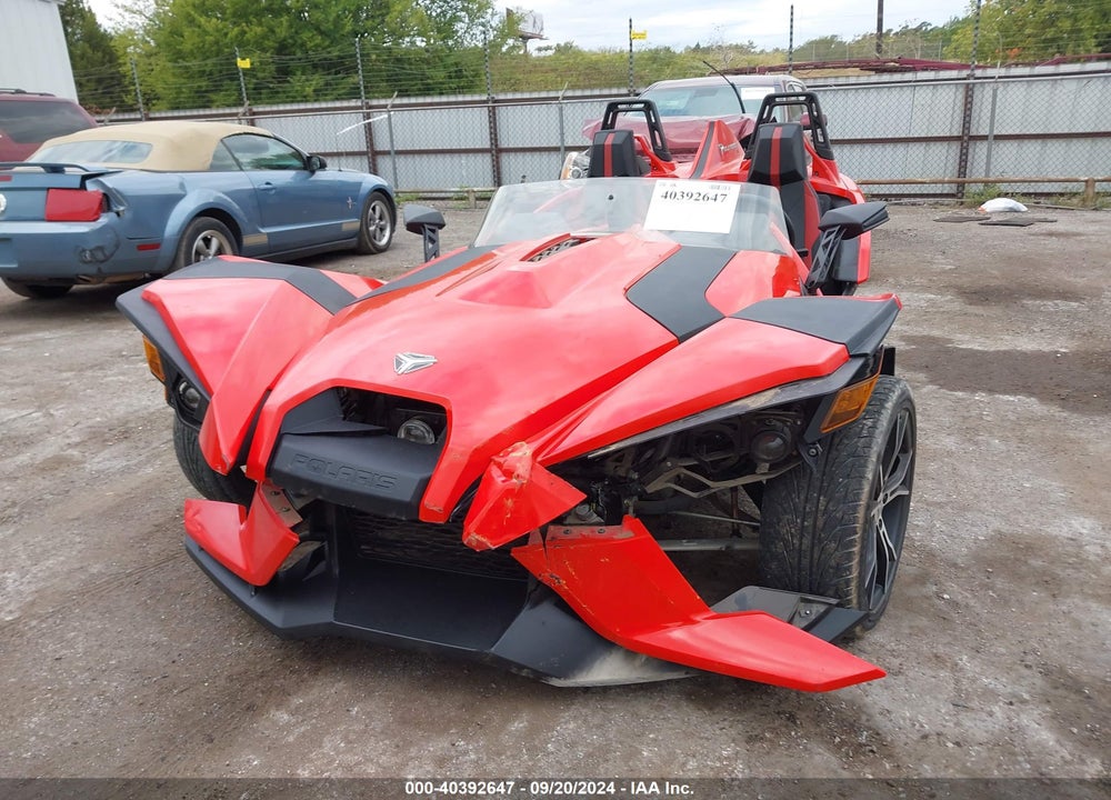 2015 POLARIS SLINGSHOT SL VIN: 57XAAPFA0F5101603