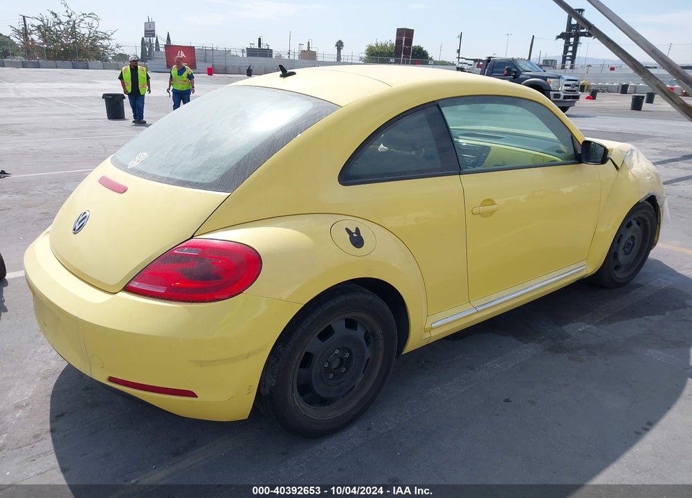 2012 VOLKSWAGEN BEETLE 2.5L VIN: 3VWJP7AT0CM605880