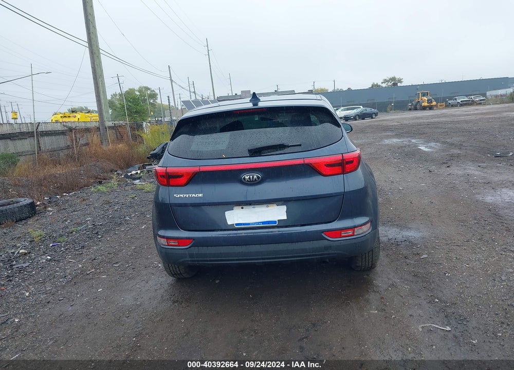 2017 KIA SPORTAGE LX VIN: KNDPMCAC8H7102257