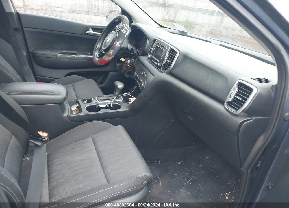 2017 KIA SPORTAGE LX VIN: KNDPMCAC8H7102257