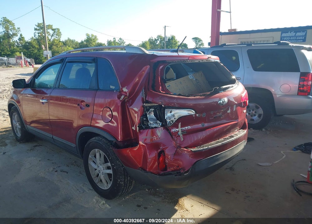 2014 KIA SORENTO LX VIN: 5XYKT3A69EG537696