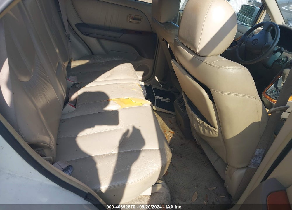 2000 LEXUS RX 300 VIN: JT6GF10U8Y0070970