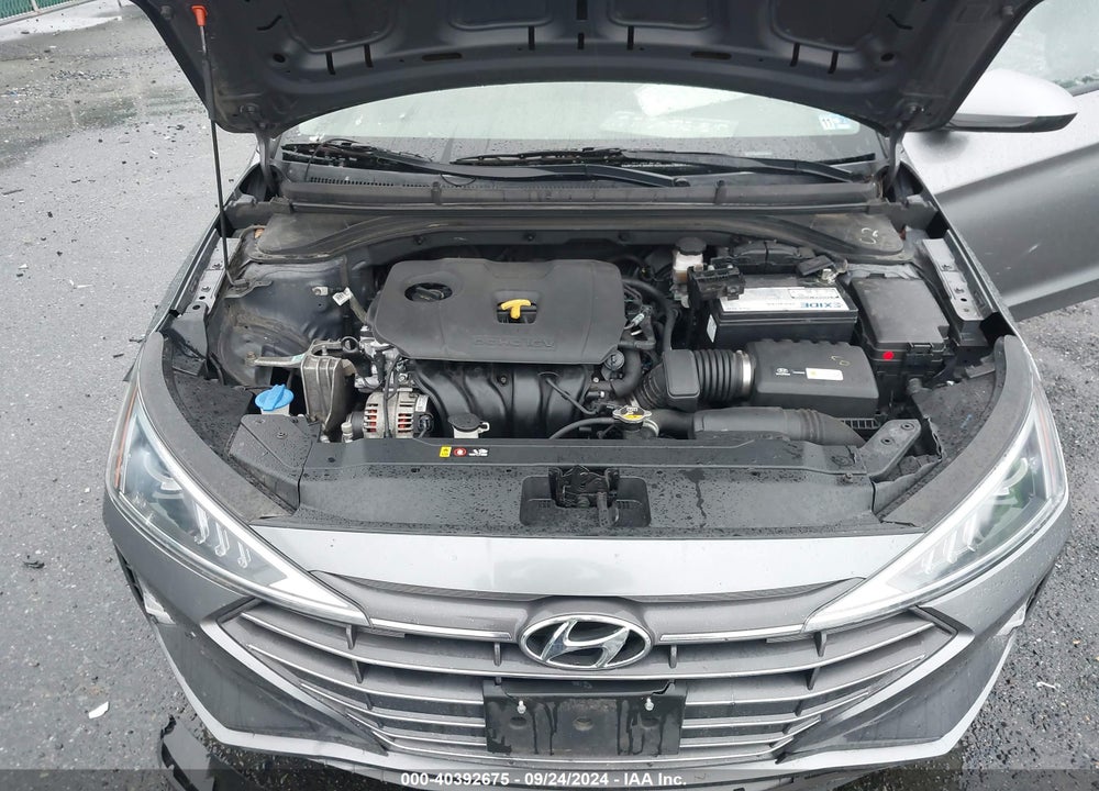 2019 HYUNDAI ELANTRA SE VIN: 5NPD74LF9KH400472