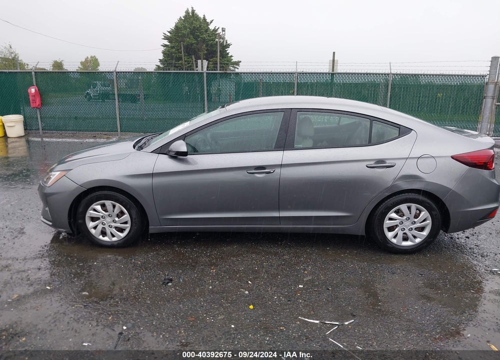 2019 HYUNDAI ELANTRA SE VIN: 5NPD74LF9KH400472