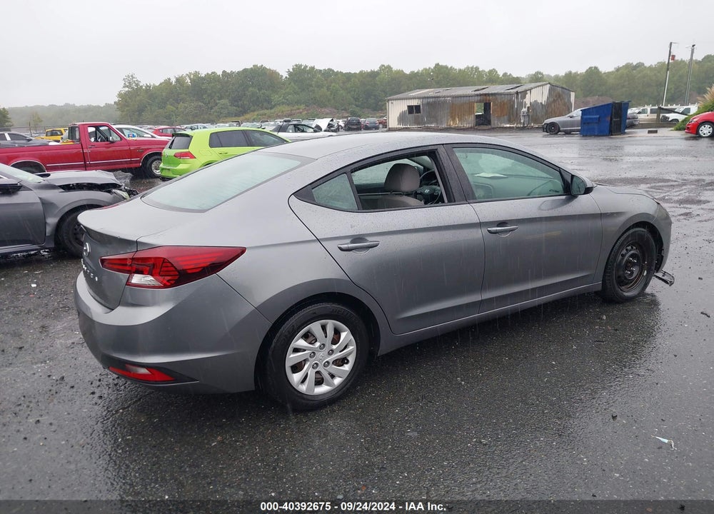 2019 HYUNDAI ELANTRA SE VIN: 5NPD74LF9KH400472