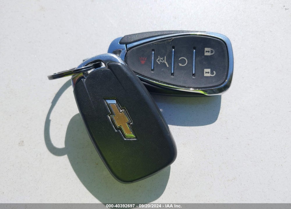 2018 CHEVROLET EQUINOX LT VIN: 2GNAXJEV9J6297019