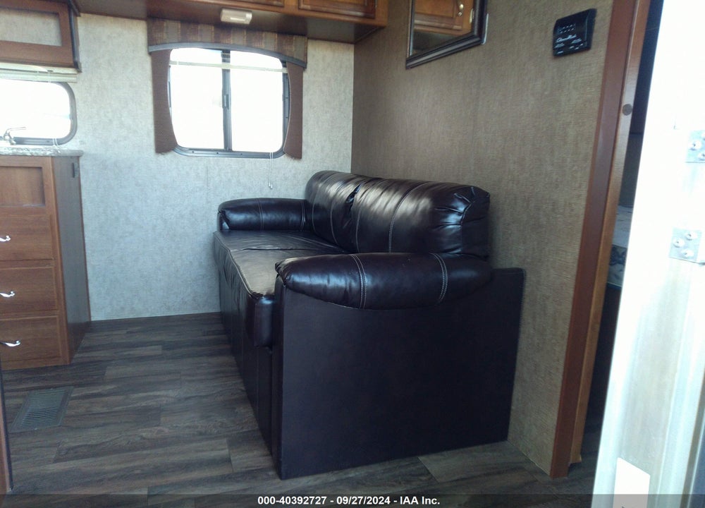 2016 FOREST RIVER PRIME TIME AVENGER VIN: 5ZT2AVRB1GB911491