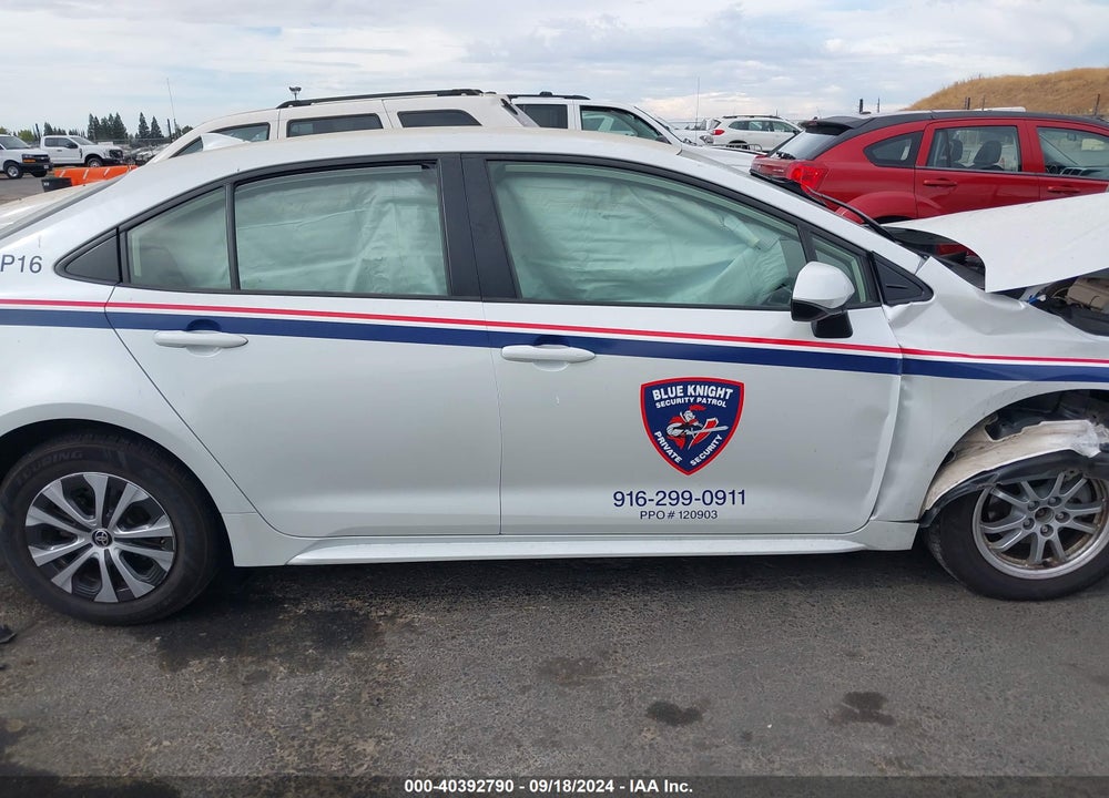 2022 TOYOTA COROLLA VIN: JTDEAMDE5N3001795