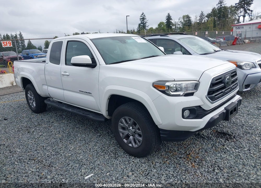 2018 TOYOTA TACOMA SR5 VIN: 5TFRX5GN3JX112351
