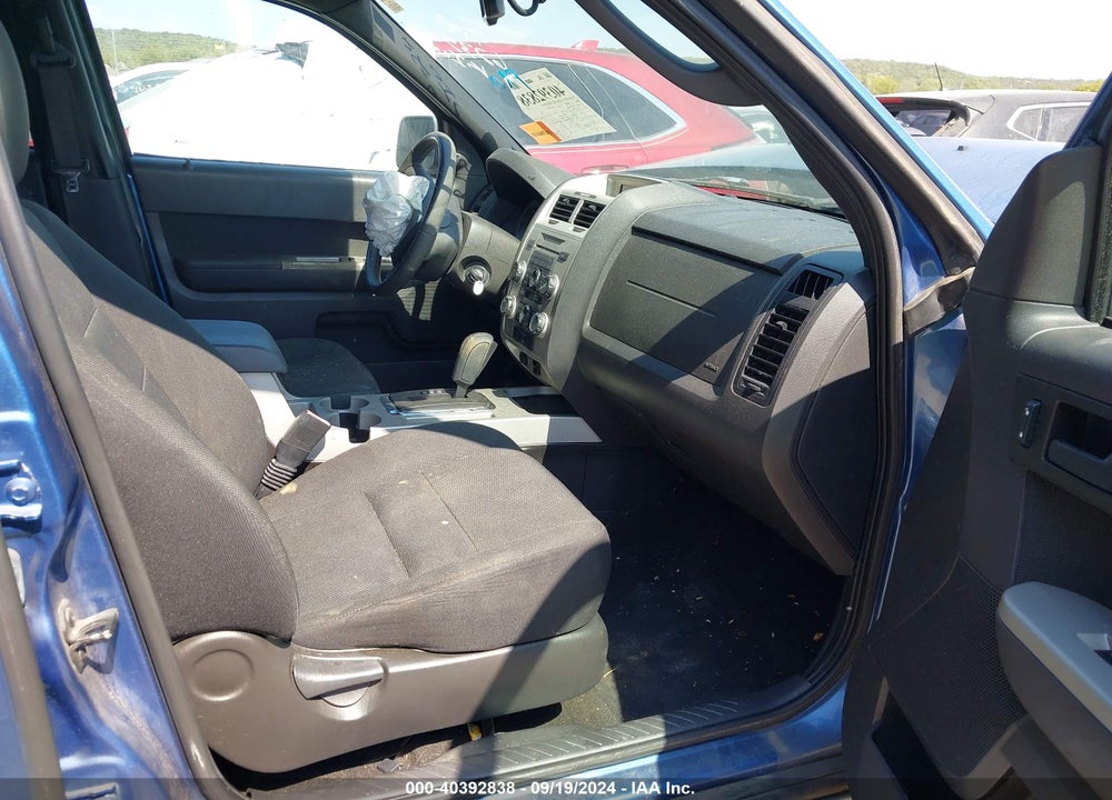2009 FORD ESCAPE XLT VIN: 1FMCU93769KB22308