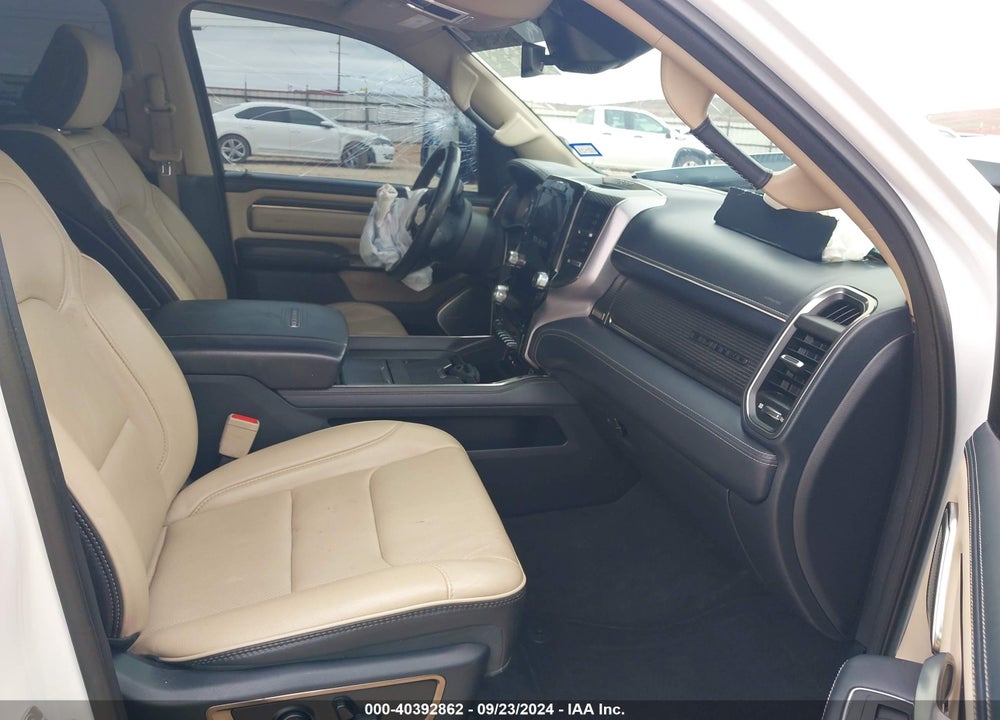 2019 RAM 1500 LIMITED 4X4 5'7 BOX VIN: 1C6SRFHT5KN845312