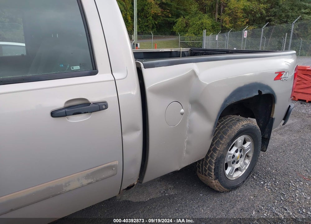 2008 CHEVROLET SILVERADO 1500 LT1 VIN: 1GCEK14J88Z293386
