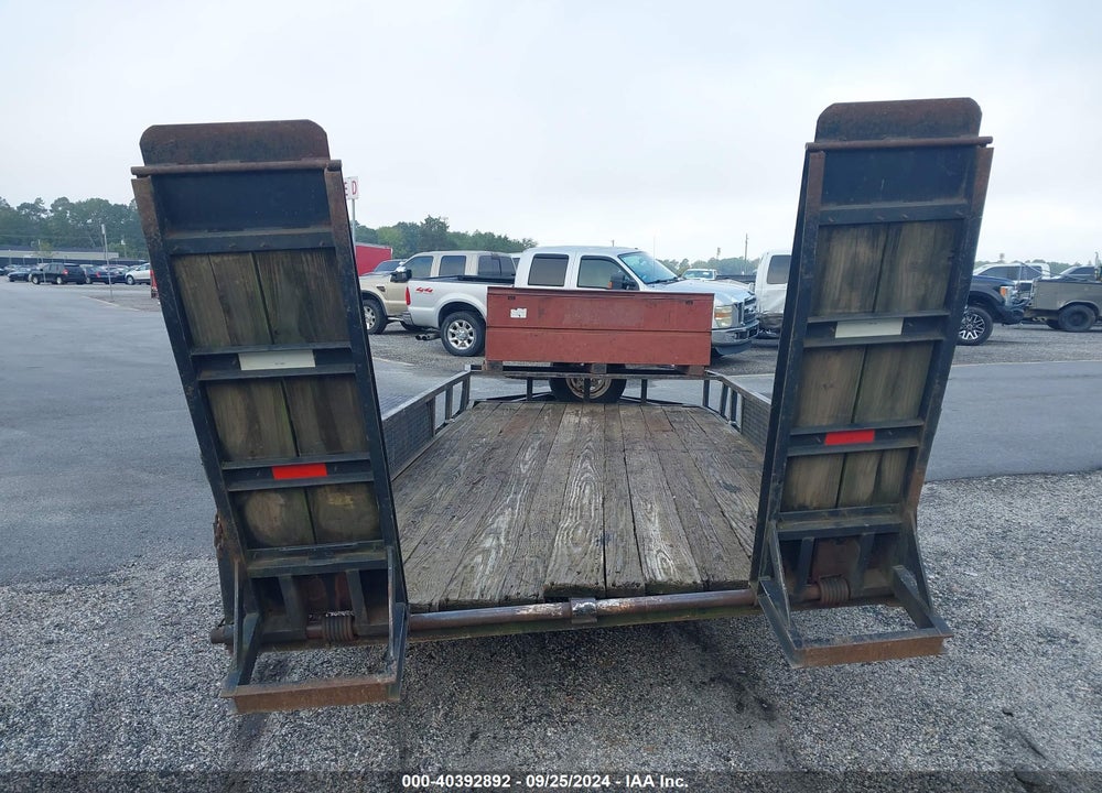 2001 BACKYARD TRAILER 2 AXEL VIN: 1B9BF1620YC569051