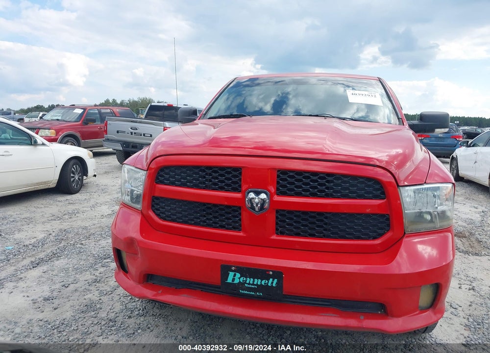 2013 RAM 1500 EXPRESS VIN: 1C6RR6KT1DS583283